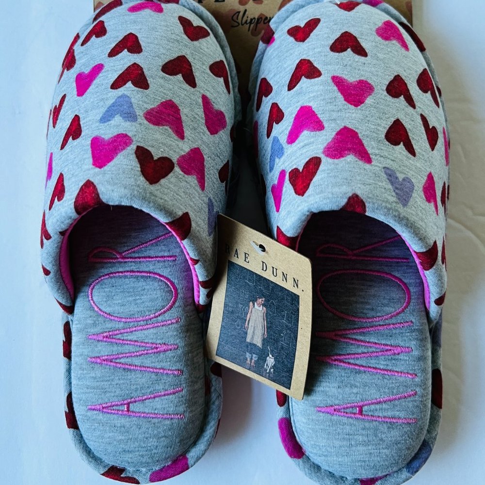 RAE DUNN Women's Heart Print Slippers NWT Size S 5-6